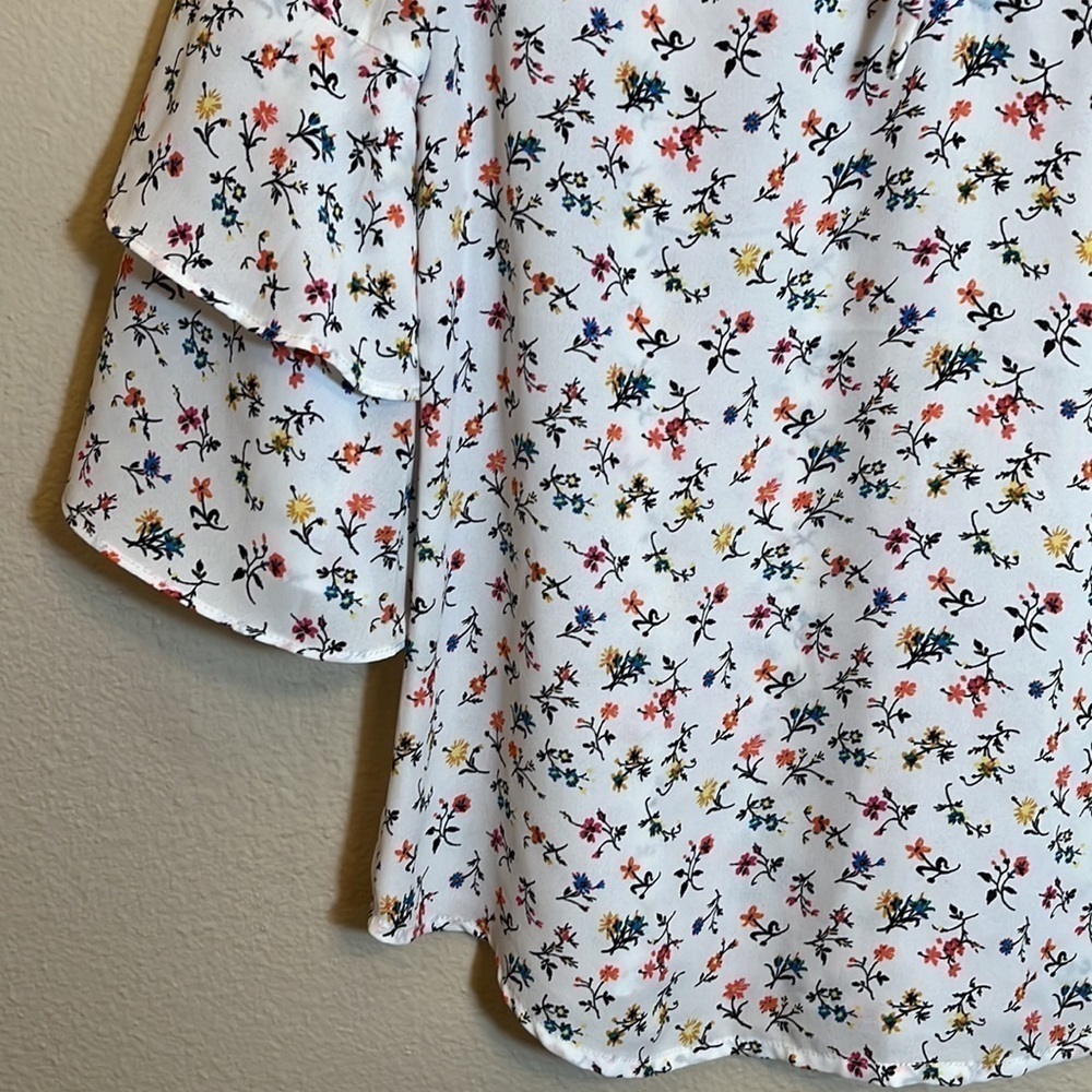Gap Floral Ruffle Sleeve Office Blouse - Picture 5 of 10